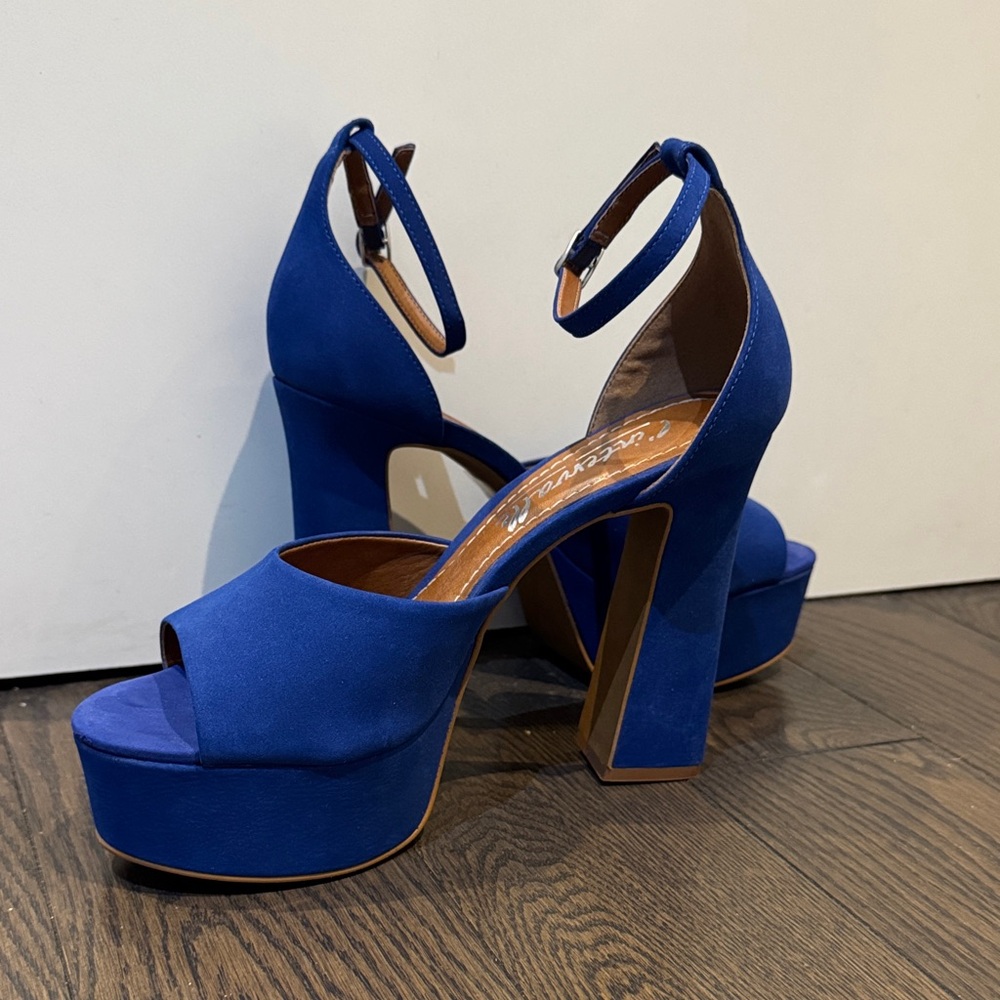 L'INTERVALLE Royal Blue Platform Sandals
